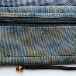 ７４５０　色大島紬の着物で作った和風財布・ポーチ#送料無料 7枚目の画像