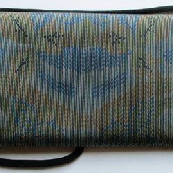 ７４５０　色大島紬の着物で作った和風財布・ポーチ#送料無料 4枚目の画像