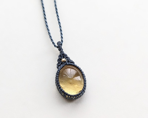 『詩幸虹』大きな虹入りアメトリンとハイクリアーシトリンのマクラメネックレス 詩幸虹』大きな虹入りアメトリンとハイクリアーシトリンのマクラメ