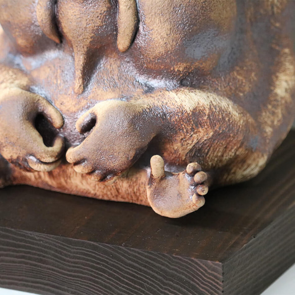 大猩猩物件陶器由 Katsuhito Fuchiwaki 陶器鹿兒島室內設計雕塑日本製造手工製作 第7張的照片
