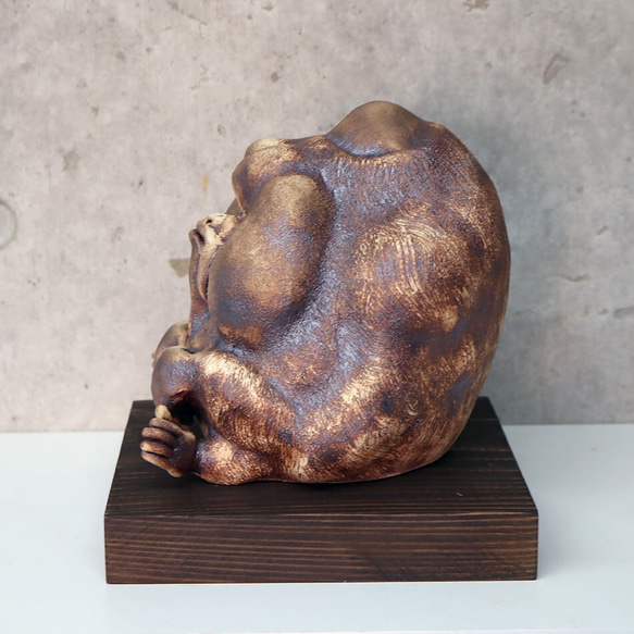 大猩猩物件陶器由 Katsuhito Fuchiwaki 陶器鹿兒島室內設計雕塑日本製造手工製作 第4張的照片
