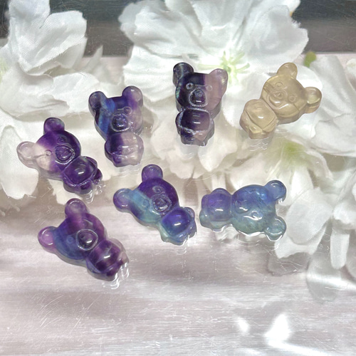 フローライト（蛍石）くまさん 彫刻 1個 ミニサイズ カラフル 熊さん