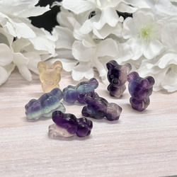 フローライト（蛍石）くまさん 彫刻 1個 ミニサイズ カラフル 熊さん