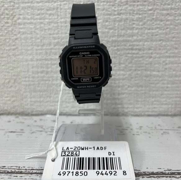 小さめのデジタル時計 海外モデルCASIO LA-20WH-1ADFDI（在庫