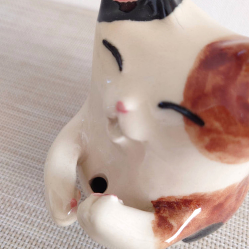 くぼともこさん　コンガリ舎　三毛猫ちゃんの一輪挿し くぼともこさん コンガリ舎 三毛猫ちゃんの一輪挿し