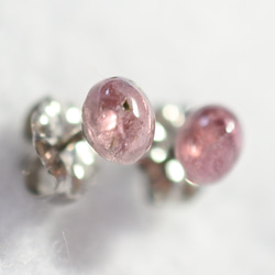 （1 件/專賣店）粉紅碧璽耳環（5 x 4 毫米，鈦柱） 第3張的照片
