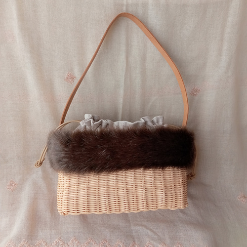 受注制作ファー付きミニかごバッグ かごバッグ 花結び 通販｜Creema  