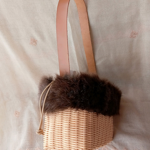 受注制作ファー付きミニかごバッグ かごバッグ 花結び 通販｜Creema  