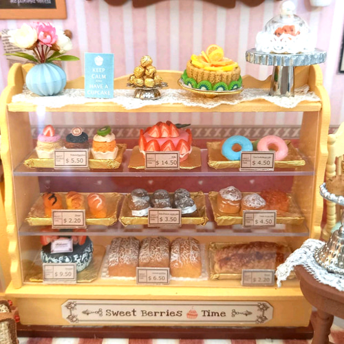 ドールハウスミニチュアスイーツベーカリーケーキ屋さん