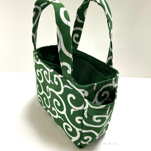 選べるカラー❗️5つのポケット付き ミニバッグ 《唐草模様:中柄