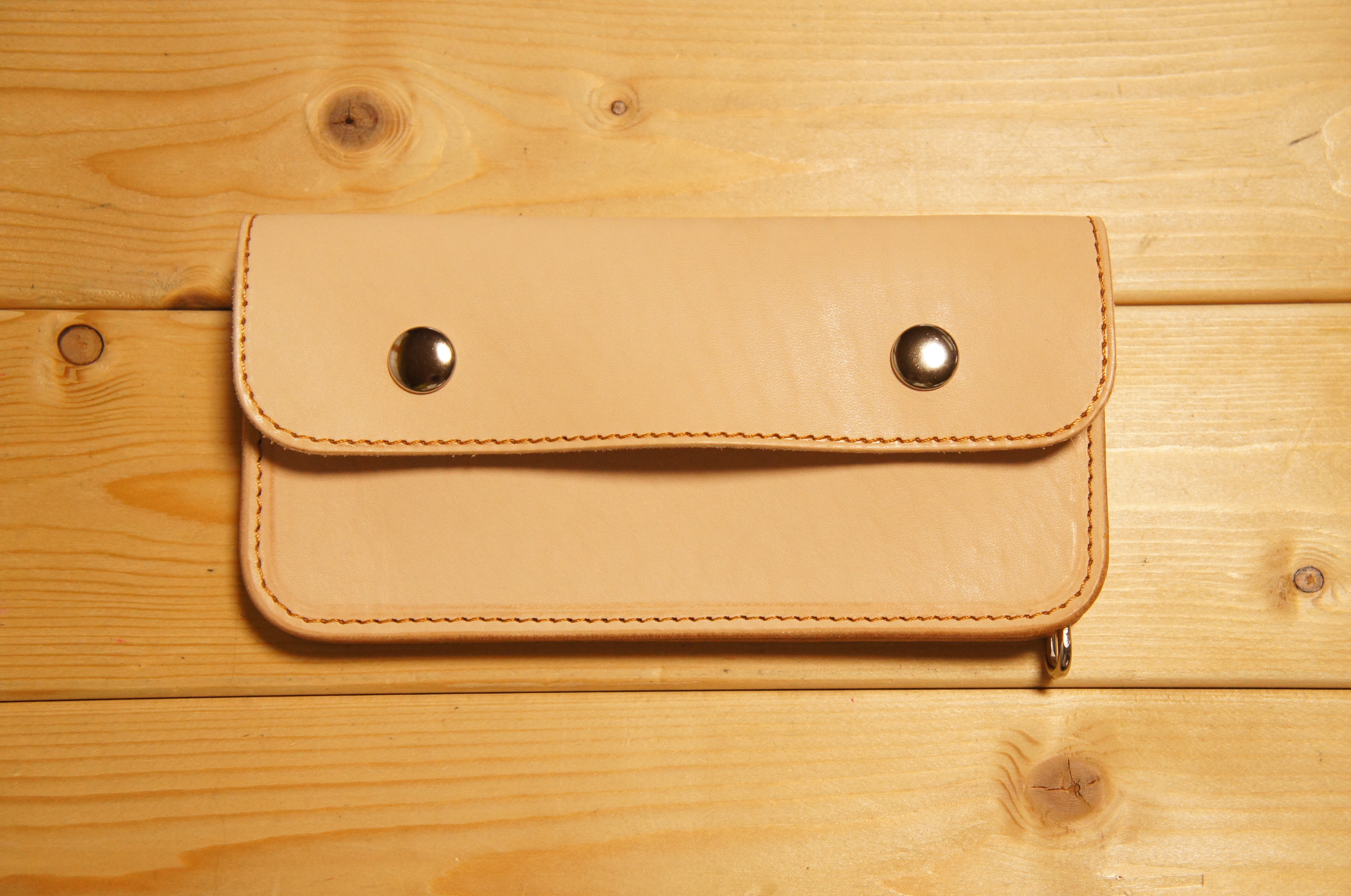 BURNY 牛ヌメ革製 ロングトラッカーウォレット RTW1K ベージュ 生成り 本革 バイカーウォレット レザー 長財