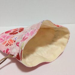 (送料無料)　再販　和柄の丸いミニ巾着　ピンク　花柄 3枚目の画像