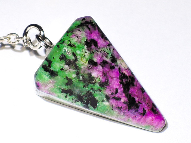 ★ルビーインゾイサイト★ペンデュラム★ヒーリングアイテム★ダウジング★天然石ゾイサイトルビー＆ローズクォーツ★