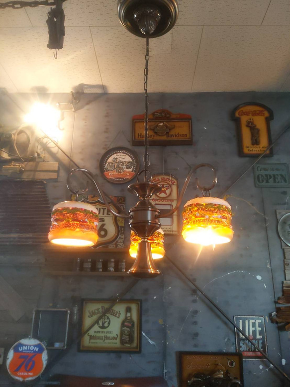 アメリカンダイナー  バーガーズ シーリングライト  3灯式 シャンデリアタイプ 天井照明   #店舗什器  ダイニング 1枚目の画像