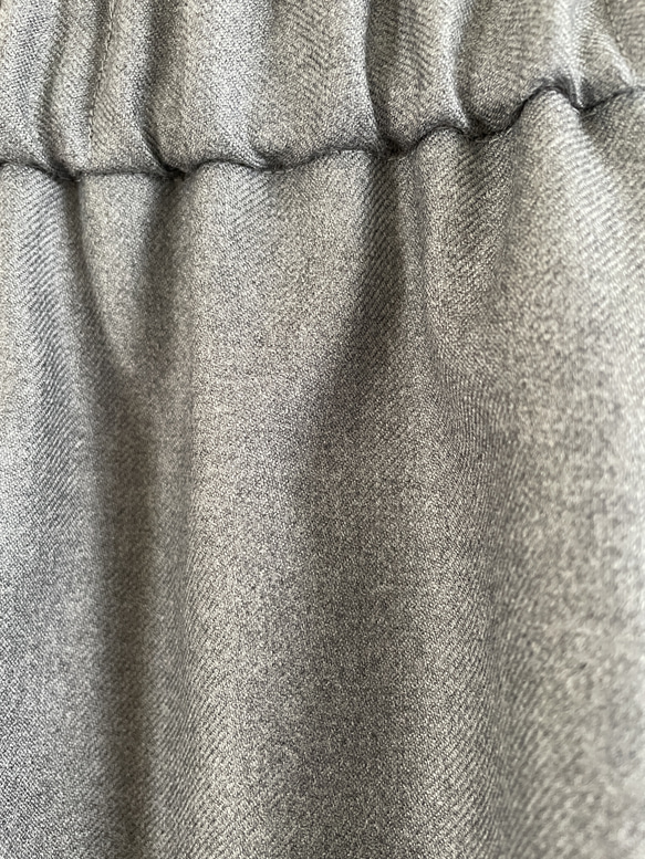 ウール混の杢グレーのフレアスカート① 3枚目の画像