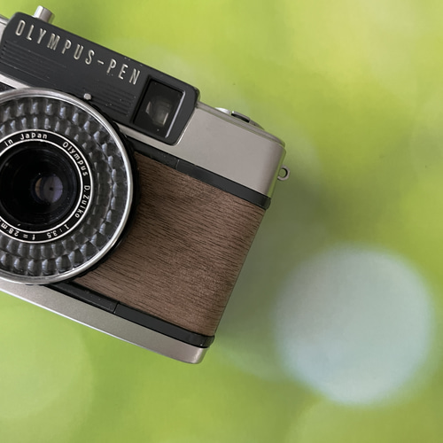 完動品】レトロなフィルムカメラ オリンパス PEN EE-2 天然木 完動品】レトロなフィルムカメラ オリンパス PEN EE-2 天然木