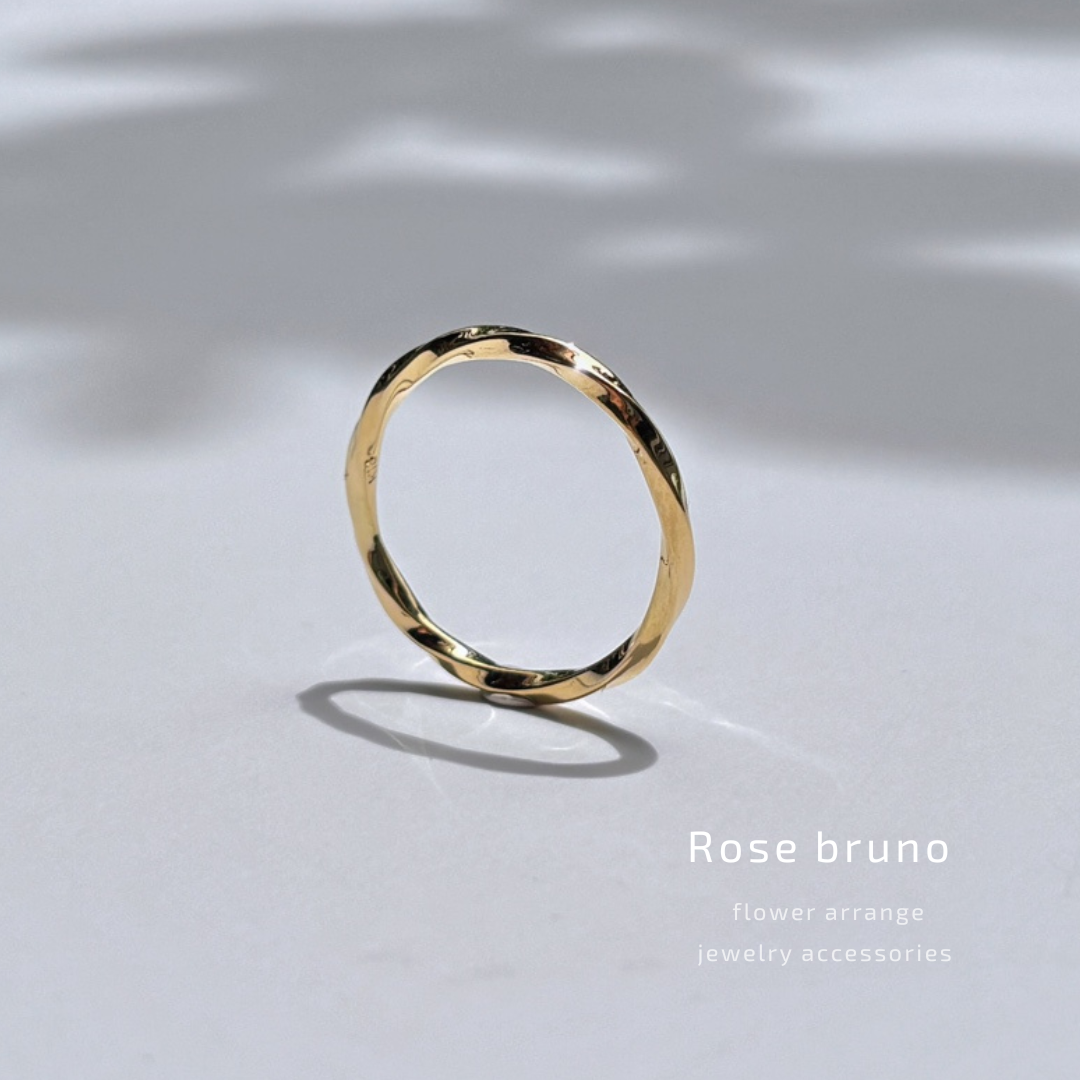 K18YG 極細おしゃれリング1.5㎜  刻印有り