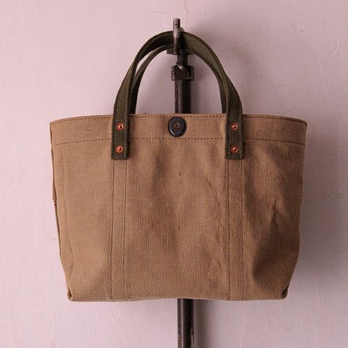 40s HBT クレイジー トート 目の詰りが良く、非常に雰囲気があります。40's イギリス軍