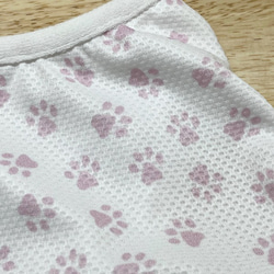 【NEW】 接触冷感タンクトップ わんこのあしあと Dog 犬服 ドッグウェア 夏 クール 肉球 5枚目の画像