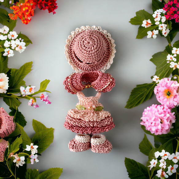 着せ替え服》フリルのワンピース かぎ針編み小物 あみぐるみ