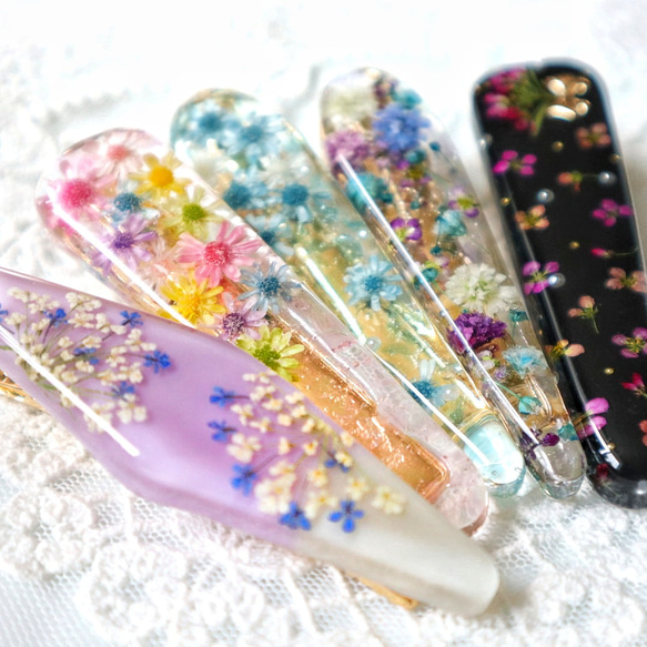 【選べる5デザイン♪︎】お花のヘアクリップmarry.c's handmadeaccessory 1枚目の画像