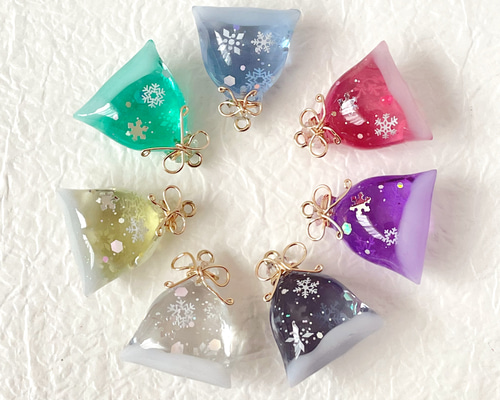 【ゆきゆっきー❄様】983.天然石　琉球ガラス　雪　鹿　レジン　キーホルダー 8783de9549efbb4faf3db51ddb2ec4