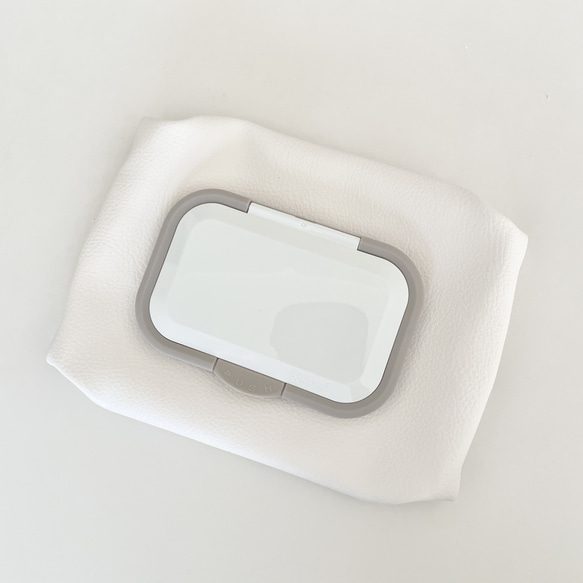 ❤︎ワンタッチタイプ‪‪❤︎‬おしりふきポーチ(white)おしりふきケース‬