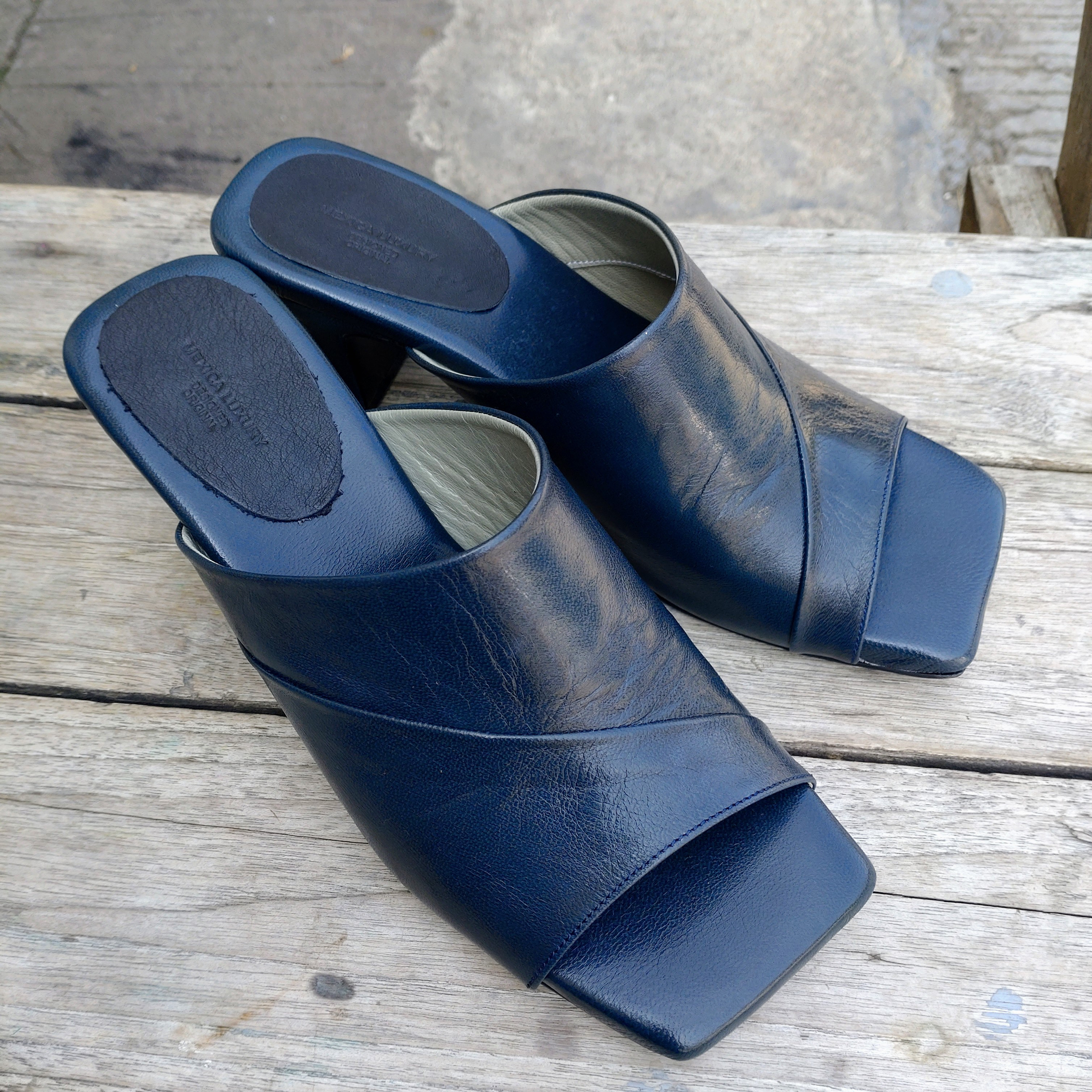 ◇本革サンダル◇ミュール◇サイズ調整無料◇カジュアル◇普段使い◇ネイビー◇