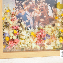 《お名前写真入り◎結婚祝い/両親贈呈品/お誕生日》写真入れ替えOK♡カラフルフラワーのお花畑型フォトフレーム 4枚目の画像