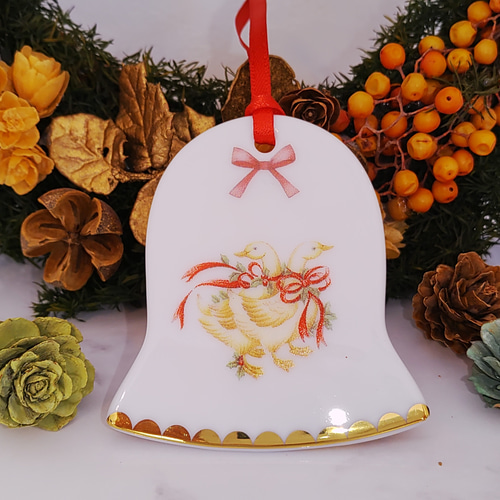 磁気(陶器)のクリスマスオーナメント(ベル形・アヒルと馬 磁気(陶器)のクリスマスオーナメント(ベル形・アヒルと馬