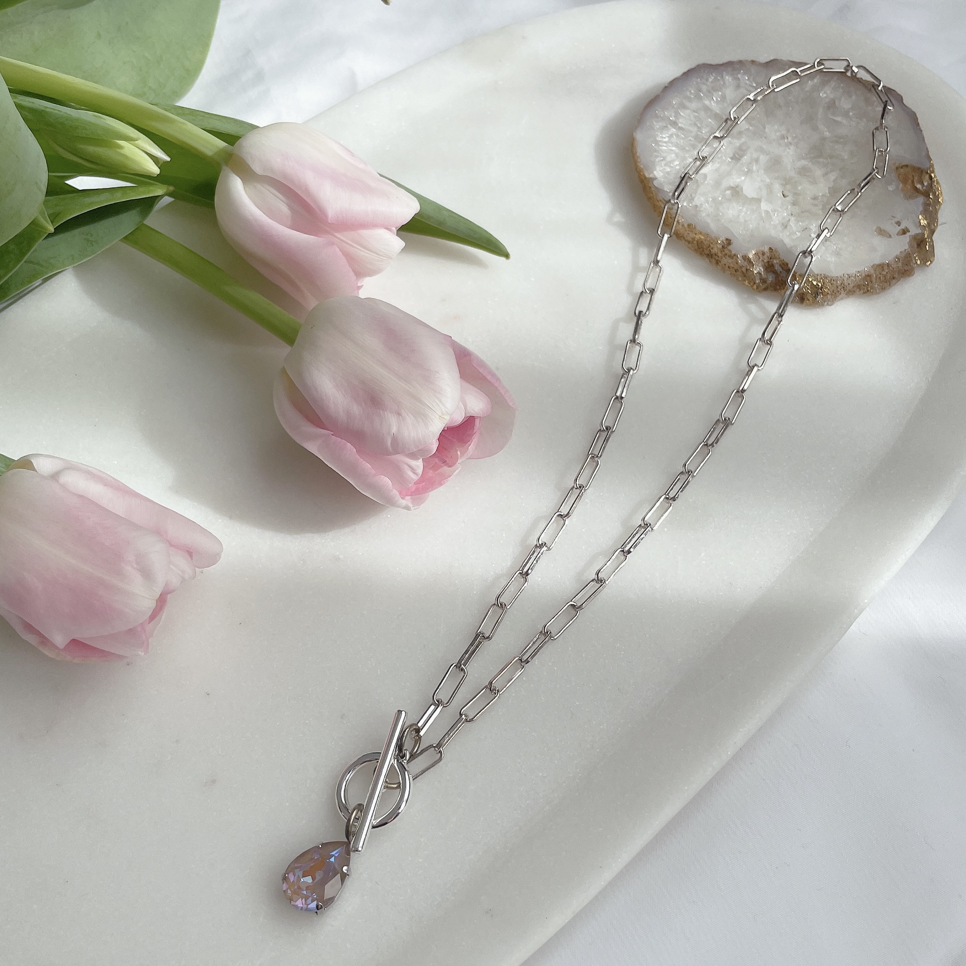 ★重ねづけ★クリスタルと淡水パールのダブルチェーンネックレス -Dusty Pink-