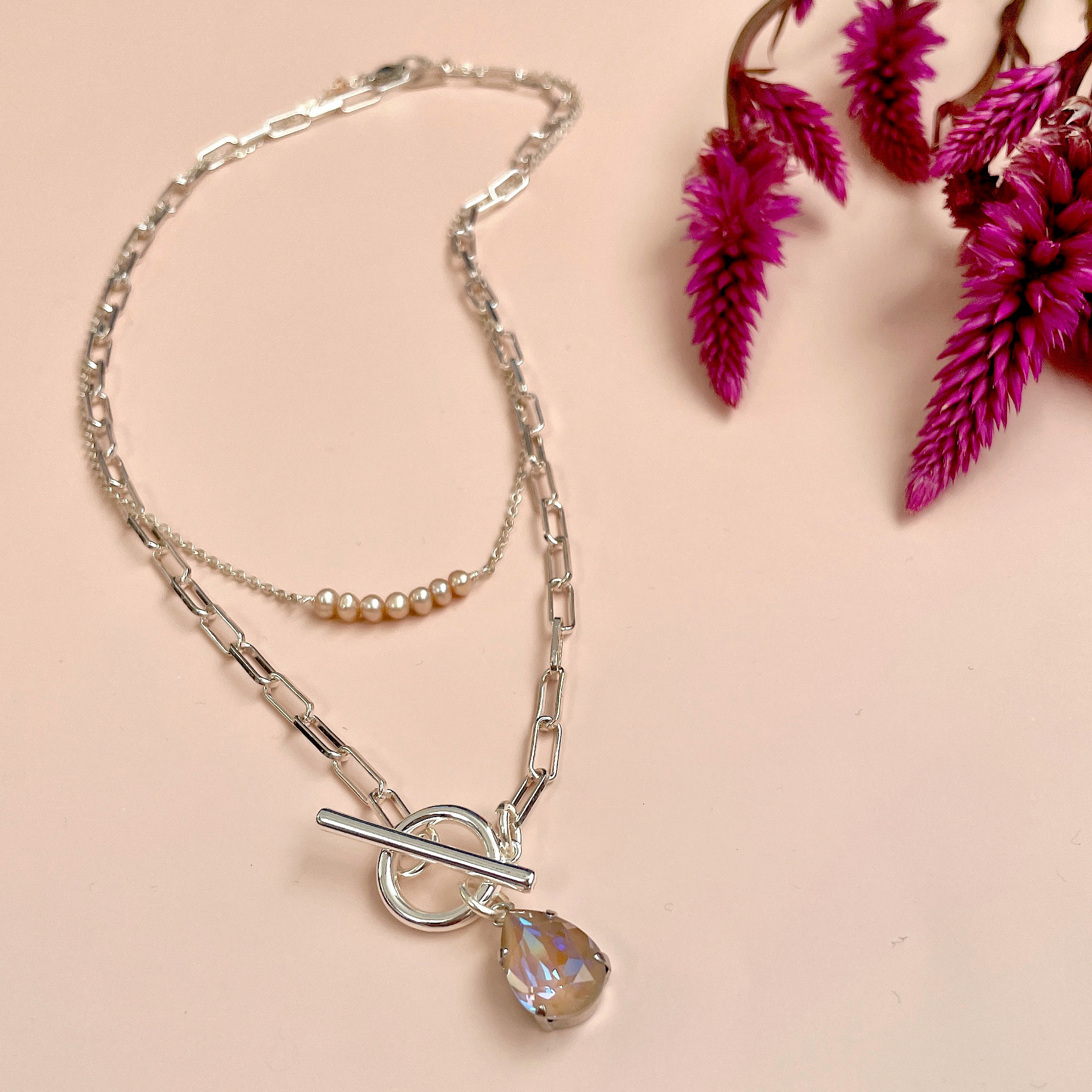 ★重ねづけ★クリスタルと淡水パールのダブルチェーンネックレス -Dusty Pink-