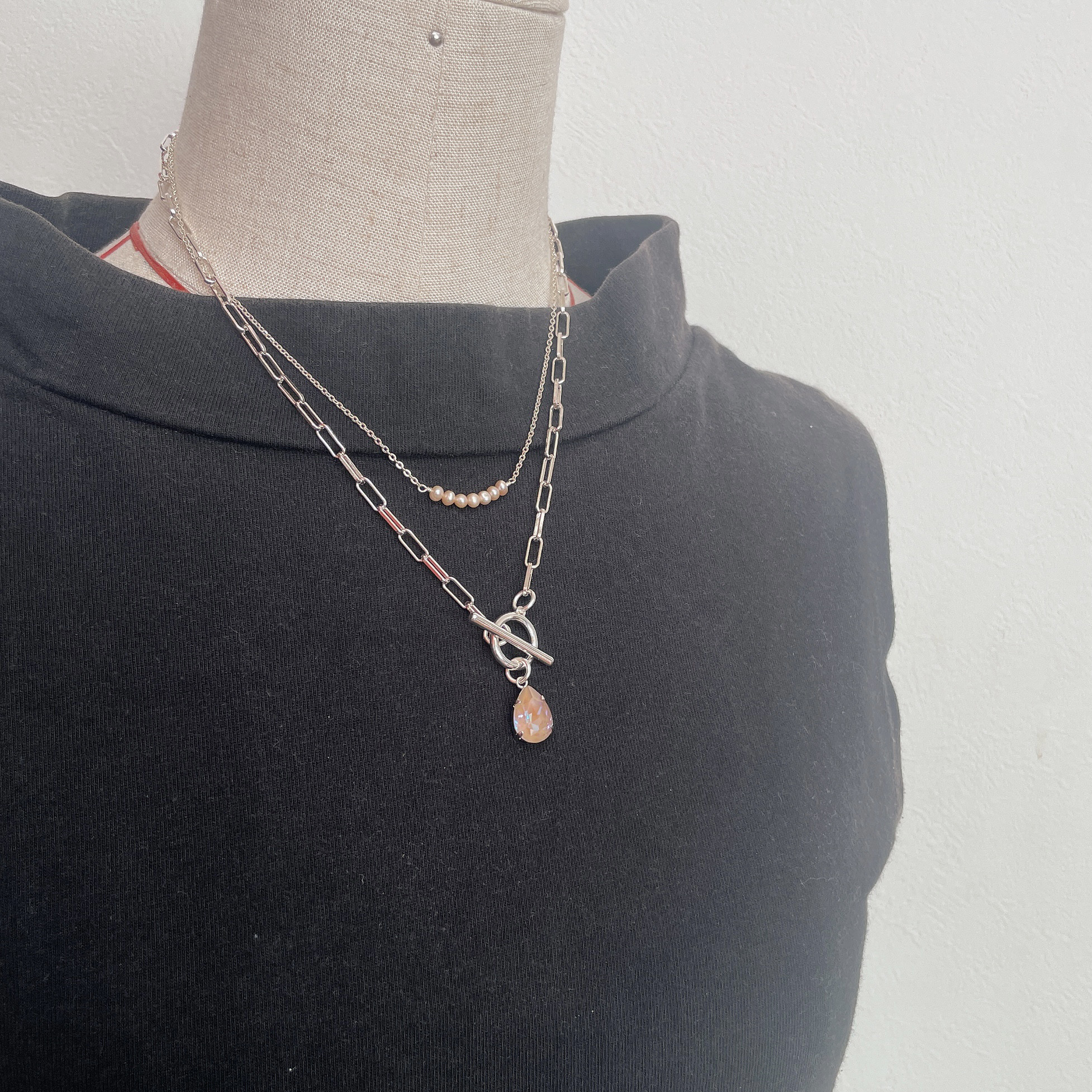 ★重ねづけ★クリスタルと淡水パールのダブルチェーンネックレス -Dusty Pink-