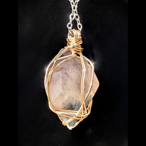 夢幻樹の雫』フローライト原石のネックレス／トリプルカラー／希少