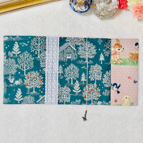 レトロバンビ 赤 文庫本サイズ ブックカバー ハンドメイド