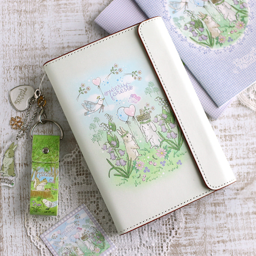 ハンドメイド　オーダー受付ページ　　♡秋空　うさぎ　パネル♡ 残りわずか【ミニ6穴システム手帳カバー☆ミニ方眼ノート付】風船
