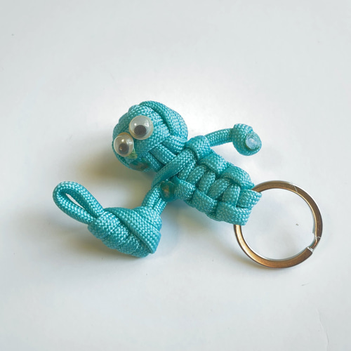 パラコード　人形キーホルダー　キーチャームハンドメイド 4mmパラコード】で人形キーホルダーを作ろう - YouTube
