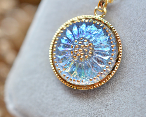 氷華 ～夢幻～ ペンダント】 チェコガラスボタン 60㎝ ネックレス