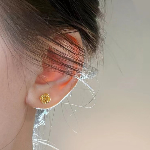 SV925 小ぶり かわいい 薔薇 ピアス つけっぱなし 小さめ ピアス