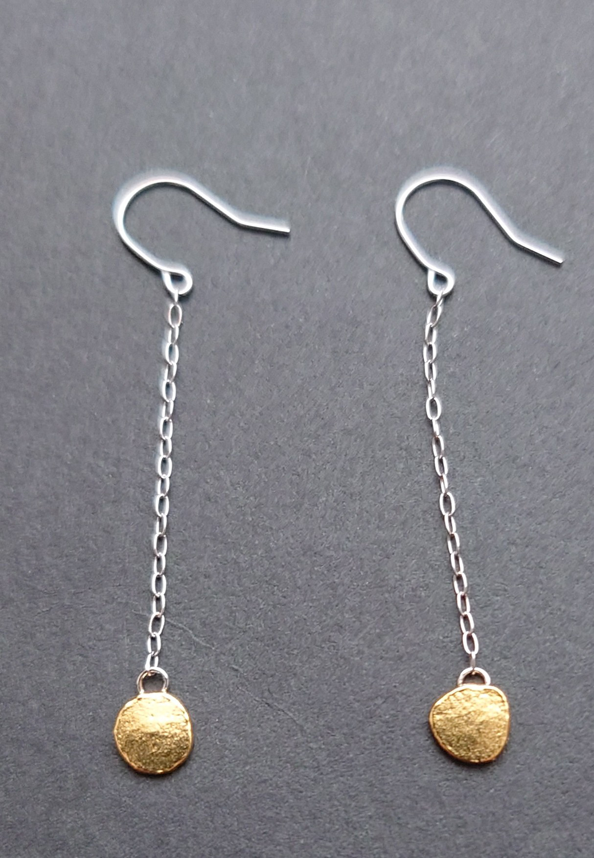 純金×プラチナ900 叩いたまんまピアス　箱付き 22,400円