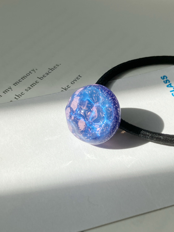 ● water drop ヘアゴム（purpleblue/bubble）●/ ボロシリケイトガラス/ヘアゴム/水面 4枚目の画像
