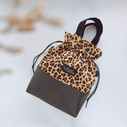 【2点】フェリージ　ワンショルダーバッグ　豹柄　レオパード　手提げ肩掛け　レザー 美品】フェリージ ワンショルダーバッグ 豹柄 レオパード 手提げ肩掛け