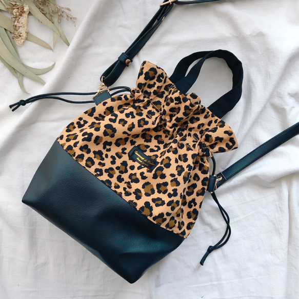 PECHINCHARメタルファスナーショルダーバッグ レオパード柄 PECHINCHAR