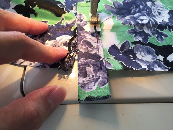 【1点もの・デザイン画付き】綿プリントストレッチジャガード生地シャツ型ワンピース（KOJI TOYODA） 10枚目の画像