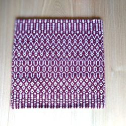 値下げ　手織りウールのローゼンゴン織のマット➁　ウールマット　北欧柄　椅子マット　椅子敷き　小マット　柄織り 2枚目の画像