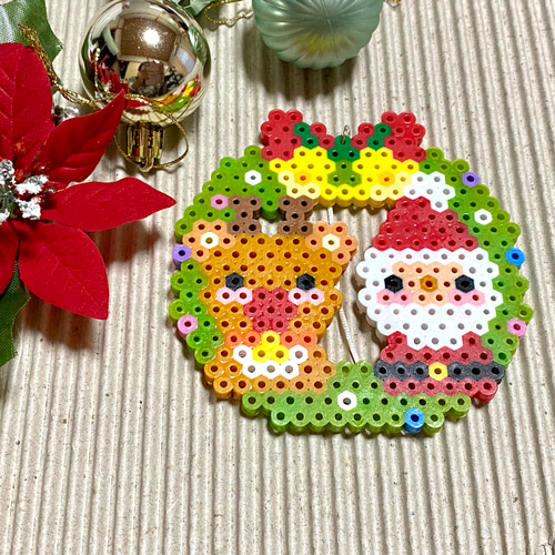 サンタクロースとトナカイの小さなクリスマスリース リース fun