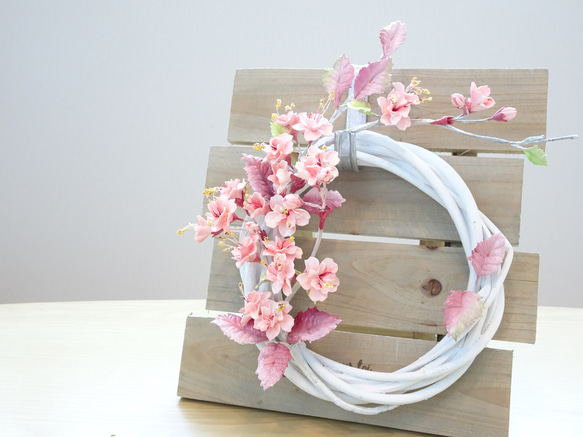 【パンフラワー/パン粘土/さくら】壁掛けにもなる♪八重桜の大人可愛い置き型リースアレンジメント 9枚目の画像