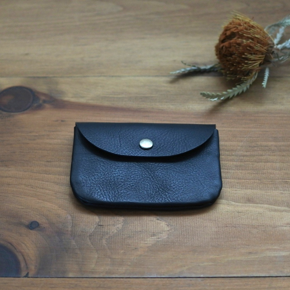 革のぷっくりウォレットN（ブラック）