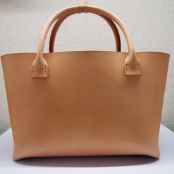 ハンドメイド　ヌメ革　トートバック　クリーマー　オレンジ　★新品／未使用品★ bea984309baed6fb20689b6bf238f8
