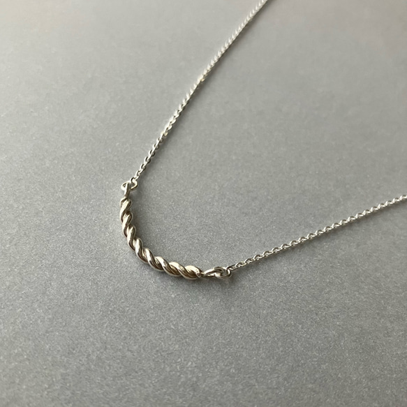 ツイストカーブネックレス シルバー925 シンプル スキンアクセサリー